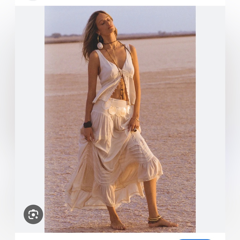 ISO! Spell Desert Lily Skirt XS or XXS